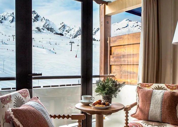 Hotel Alpes Du Pralong 5*