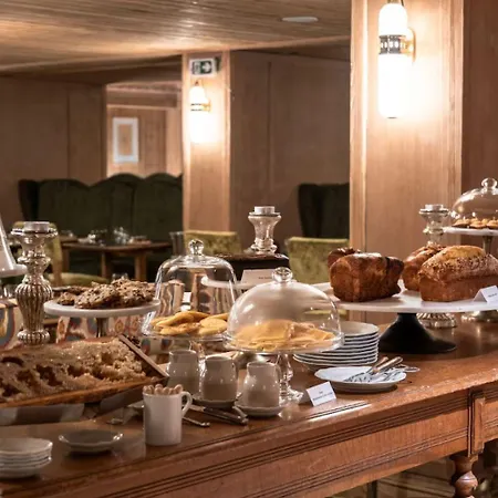 Alpes Du Pralong Hotel 5*